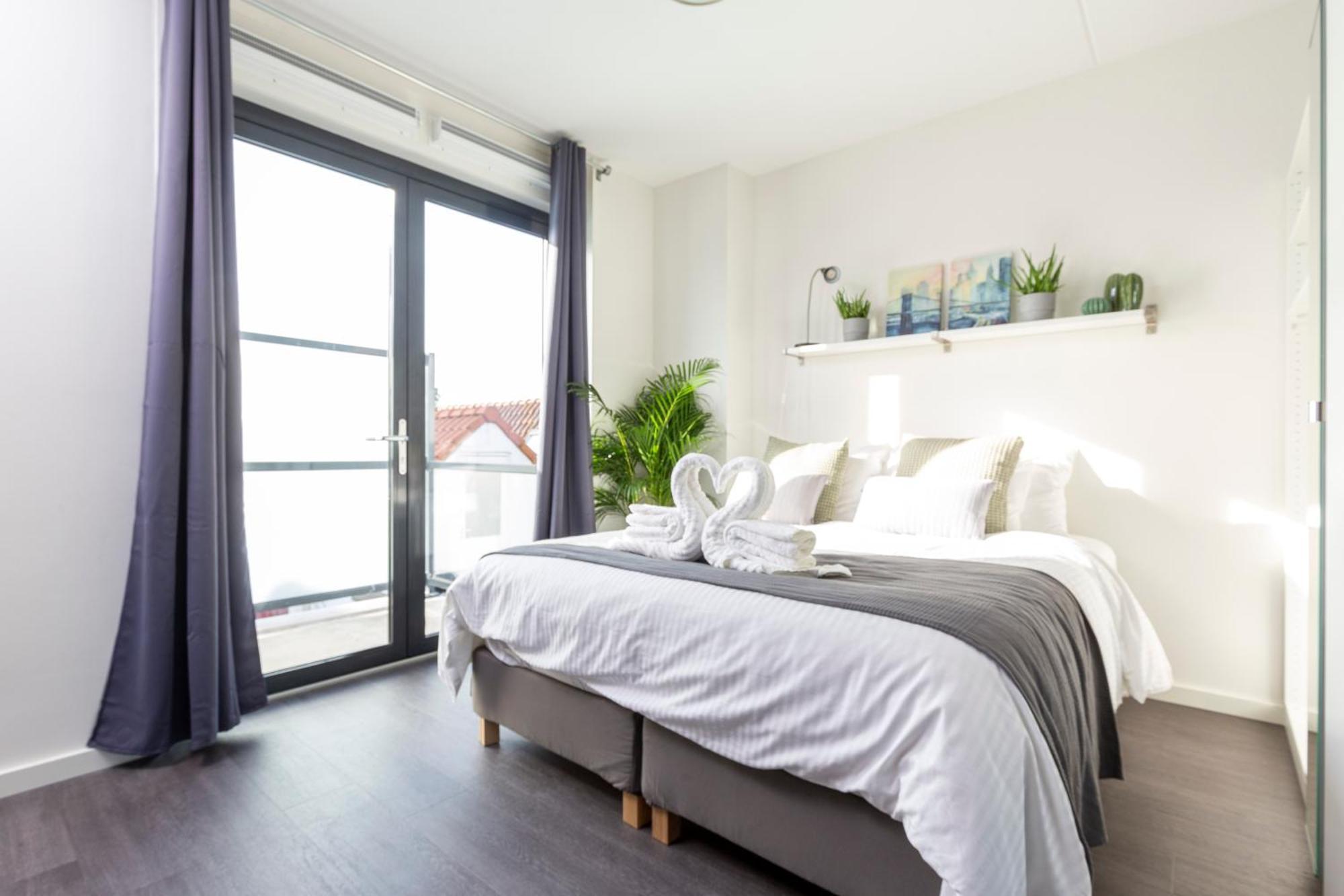 Family Executive Studio With Balcony Open Delft Utopia Flora 20F Exterior foto